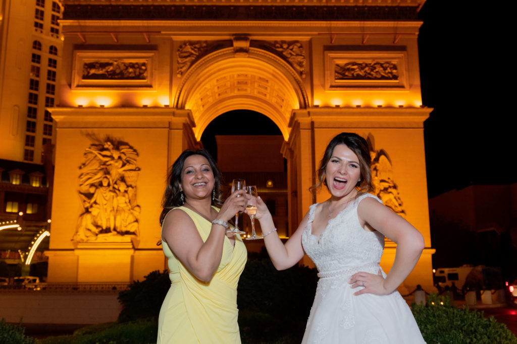 Elopement photos | Las Vegas Strip elopement photographer