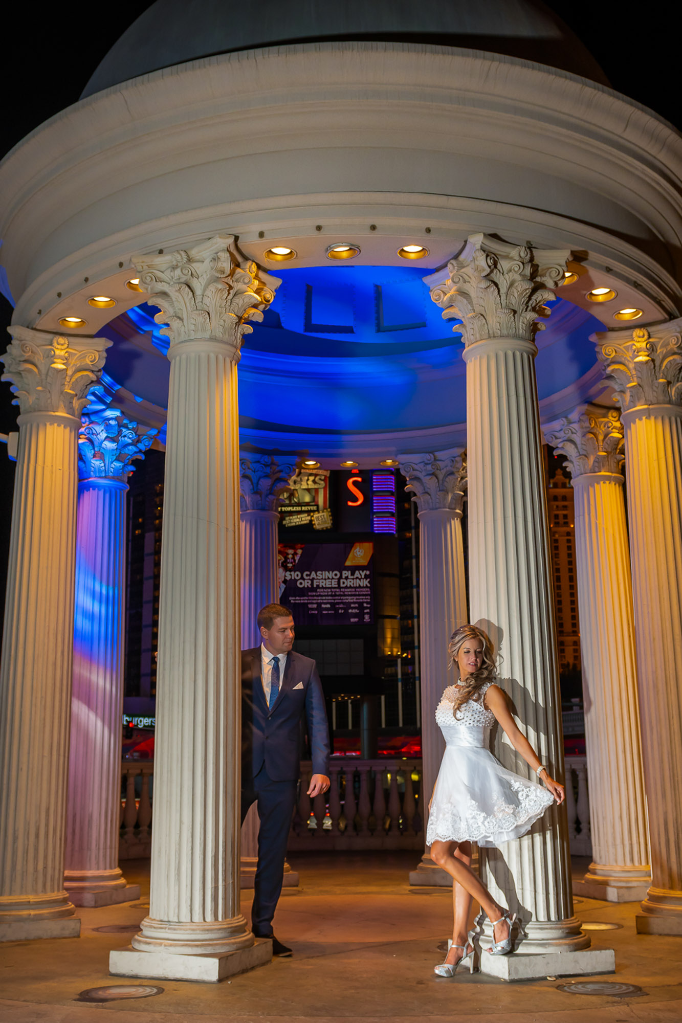 Wedding photographer Las Vegas strip | Caesar gazebo weddings | Agi and Szabolcs